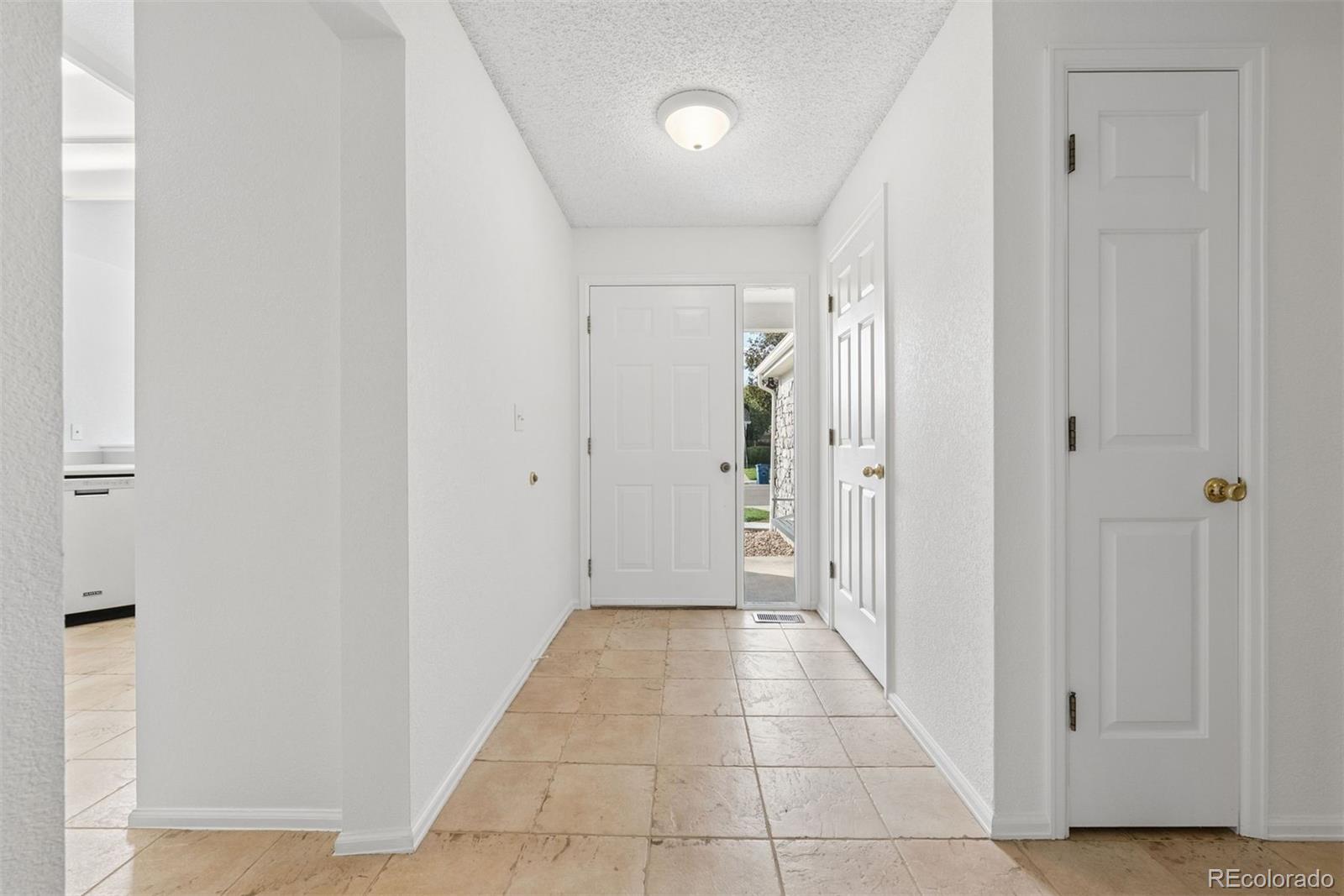 MLS Image #5 for 12369 w berry avenue,littleton, Colorado