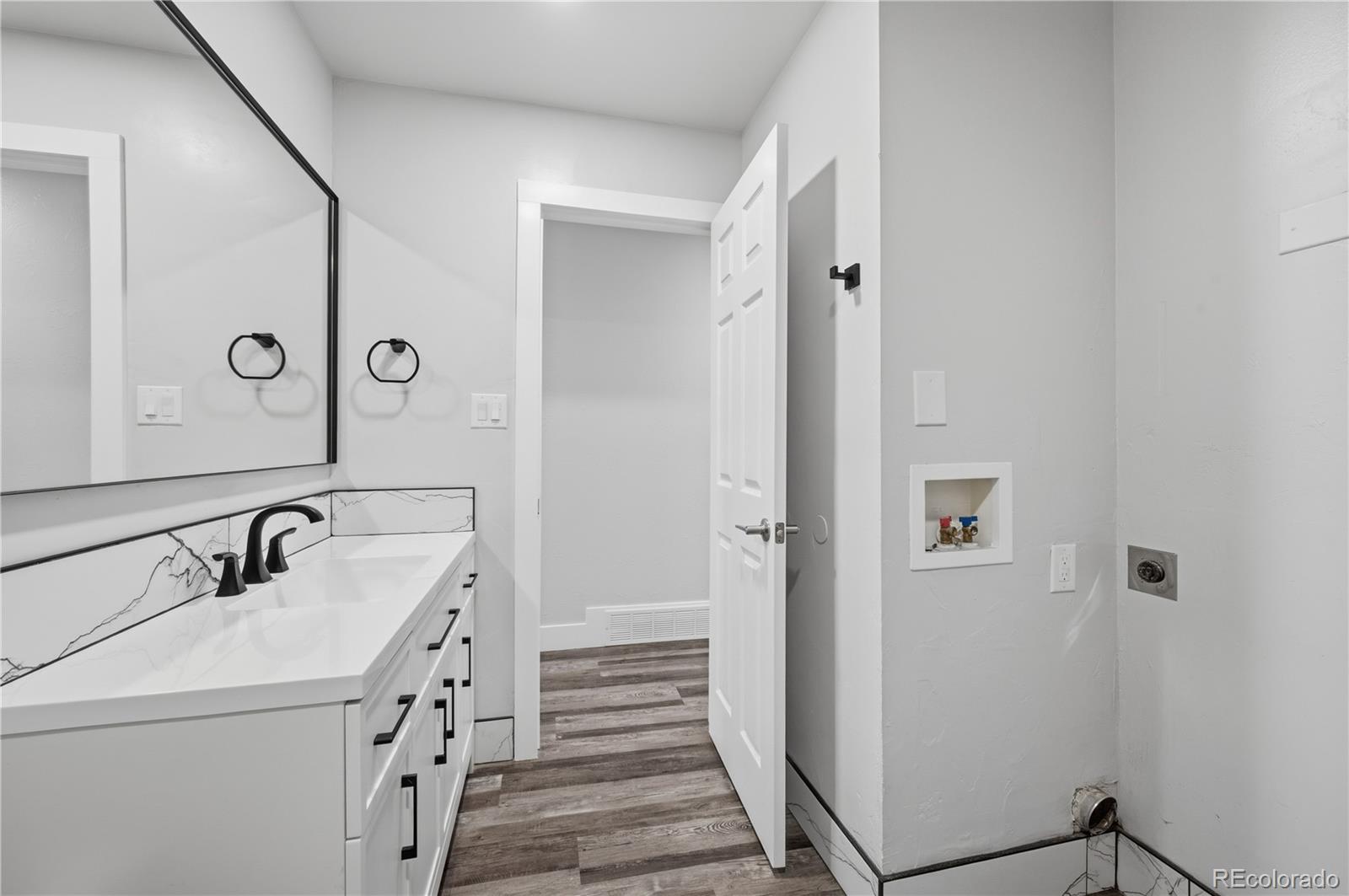 MLS Image #17 for 2818  merry lane,colorado springs, Colorado