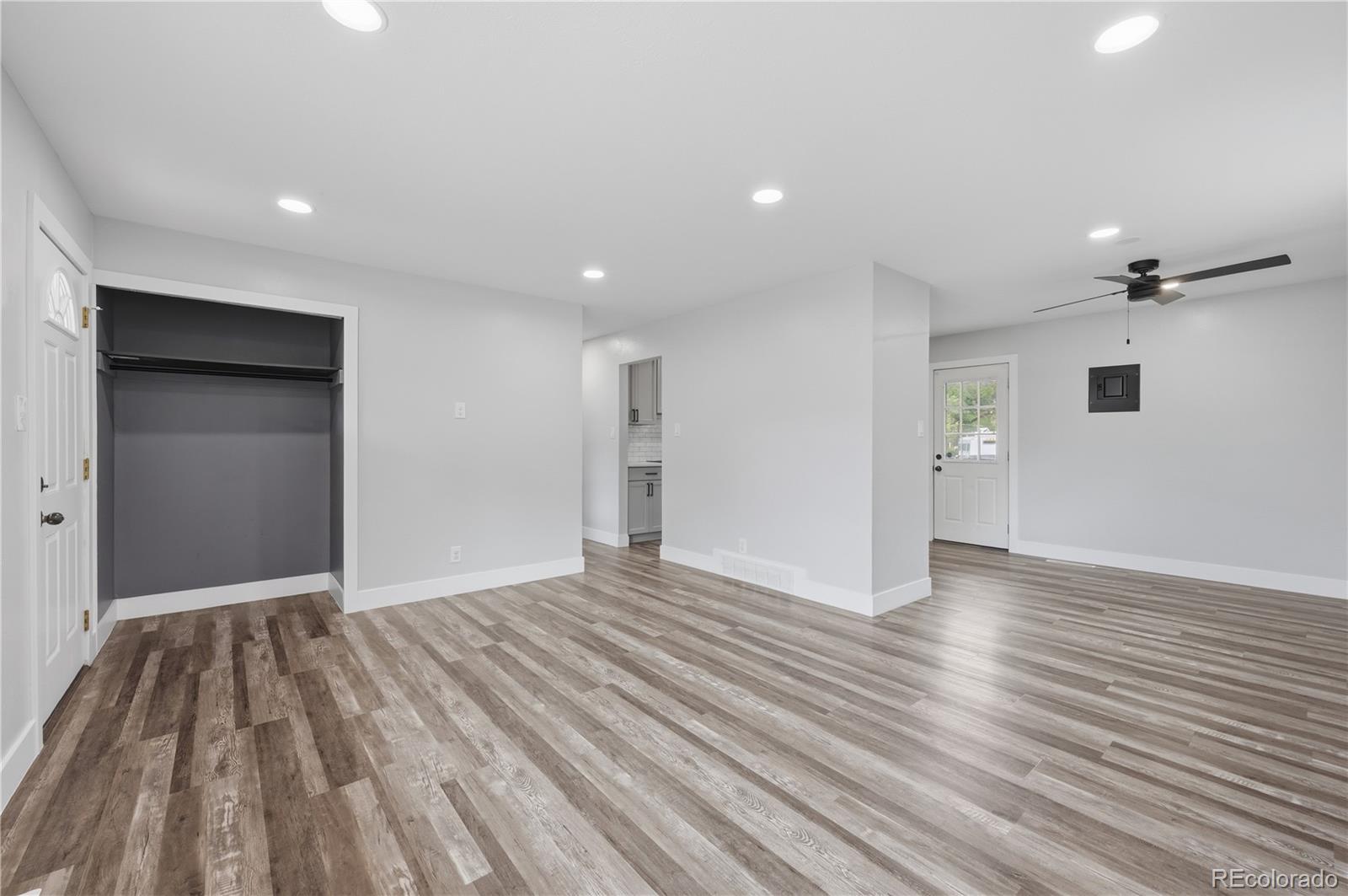 MLS Image #5 for 2818  merry lane,colorado springs, Colorado