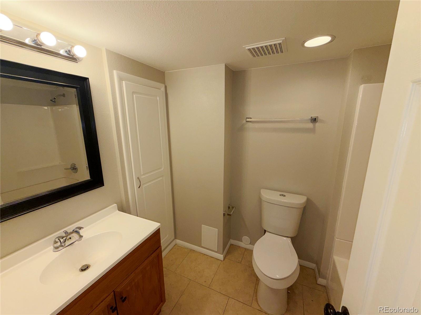 MLS Image #17 for 22471 e princeton drive,aurora, Colorado