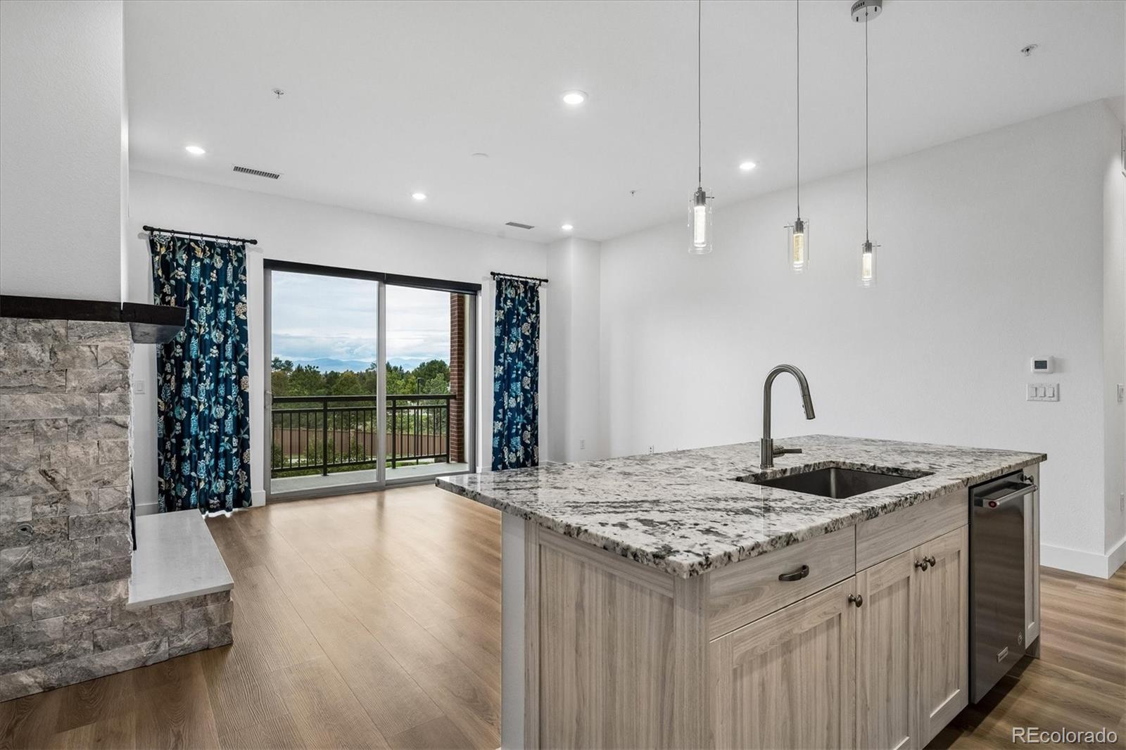 MLS Image #12 for 4885 s monaco street,denver, Colorado