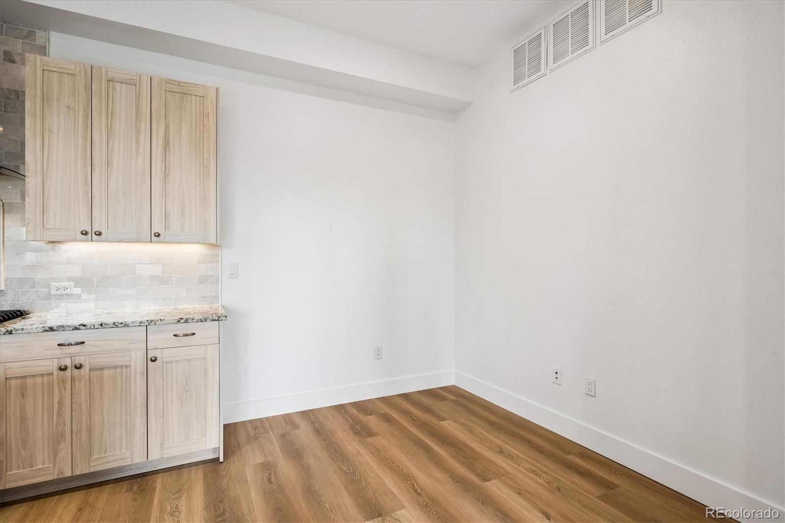 MLS Image #13 for 4885 s monaco street,denver, Colorado