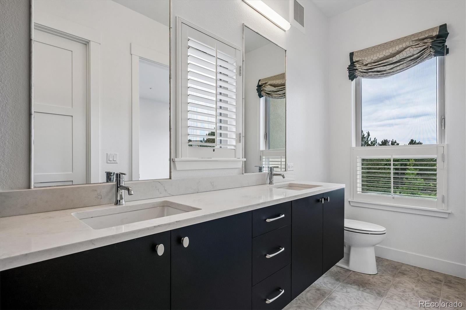 MLS Image #17 for 4885 s monaco street,denver, Colorado