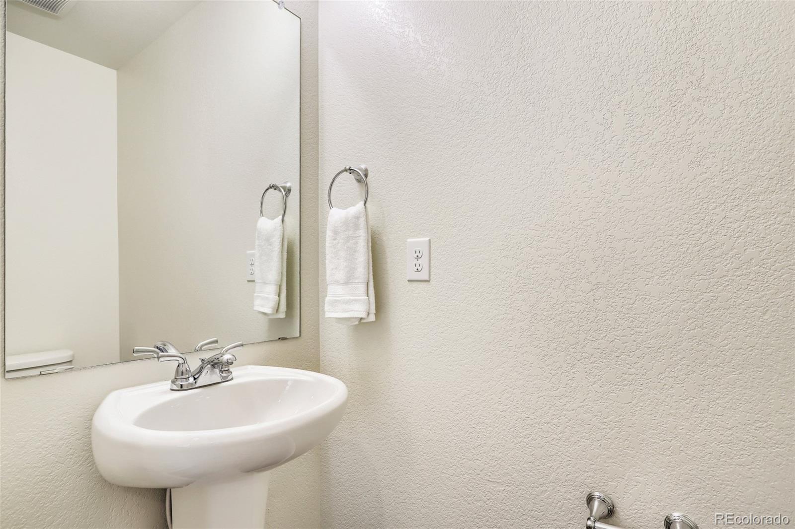 MLS Image #8 for 17956 e 103rd avenue,commerce city, Colorado
