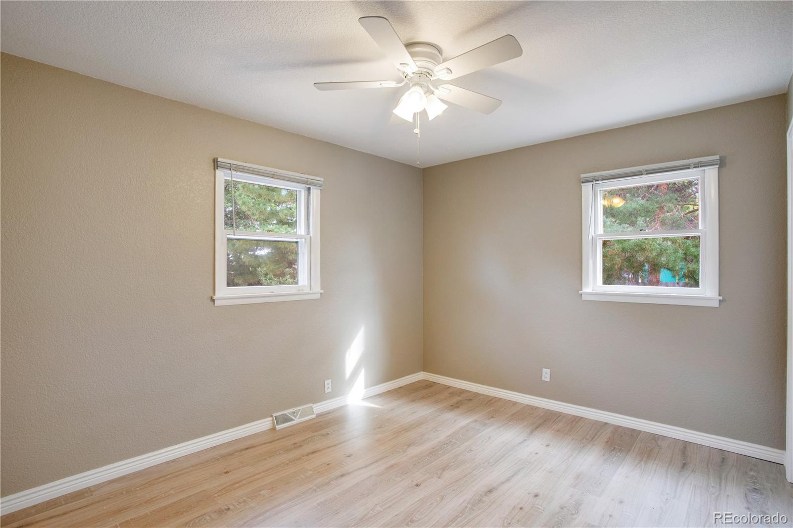 MLS Image #15 for 12762  woodland drive,longmont, Colorado