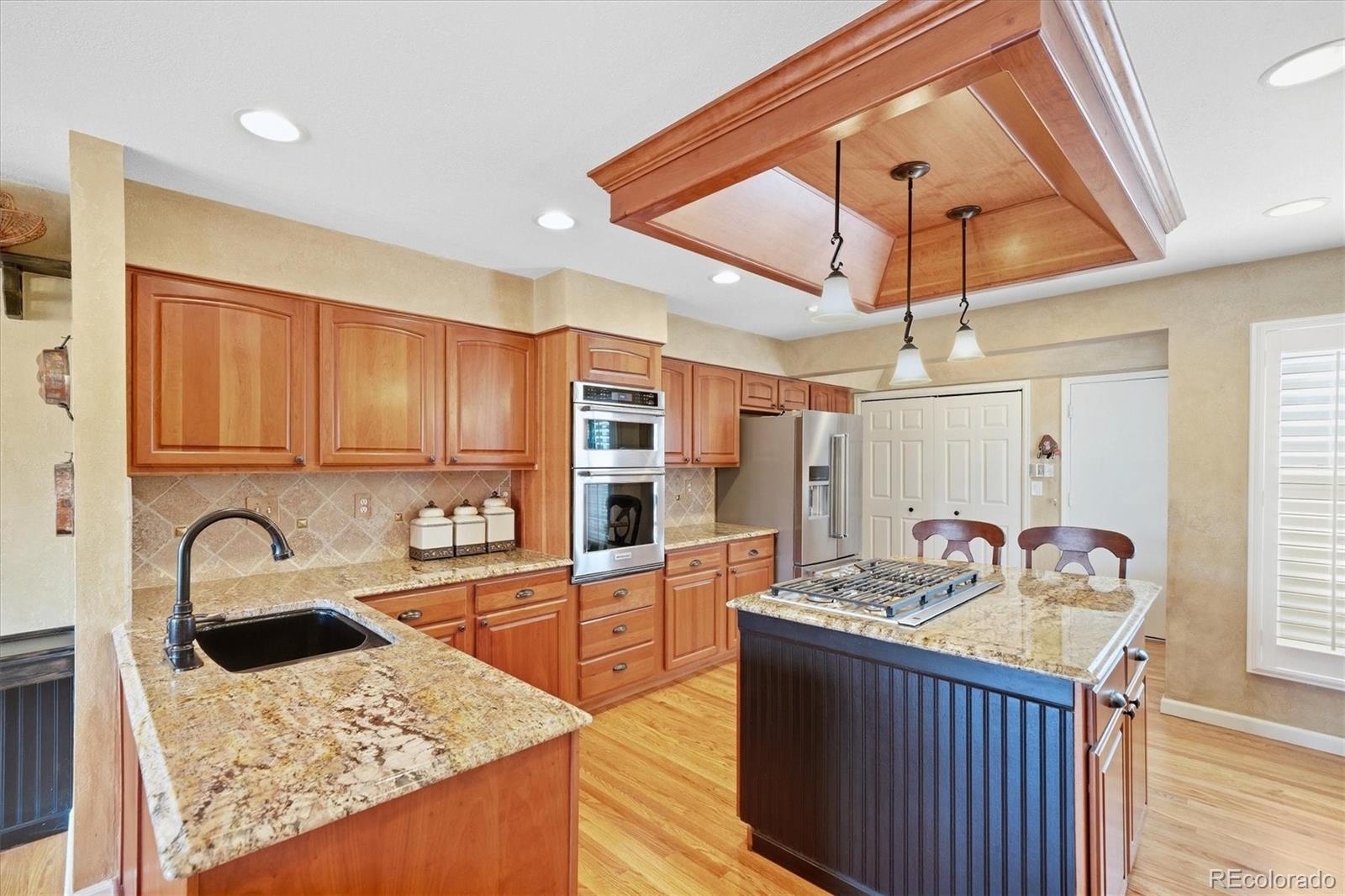 MLS Image #2 for 5  white pine place,littleton, Colorado
