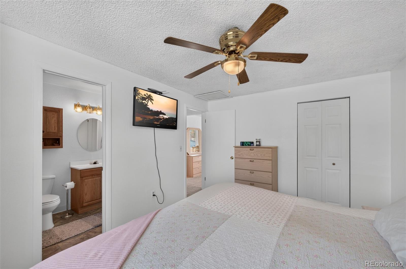MLS Image #11 for 6356 w 66th avenue,arvada, Colorado