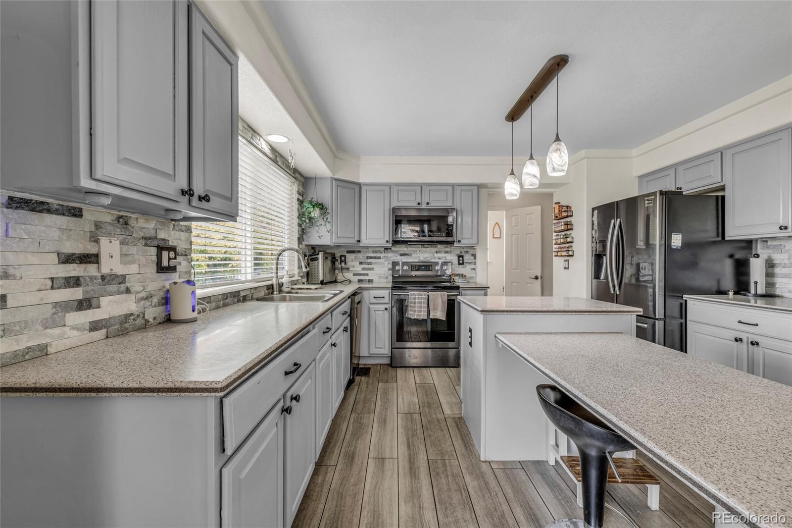 MLS Image #7 for 4335  lyndenwood point,highlands ranch, Colorado