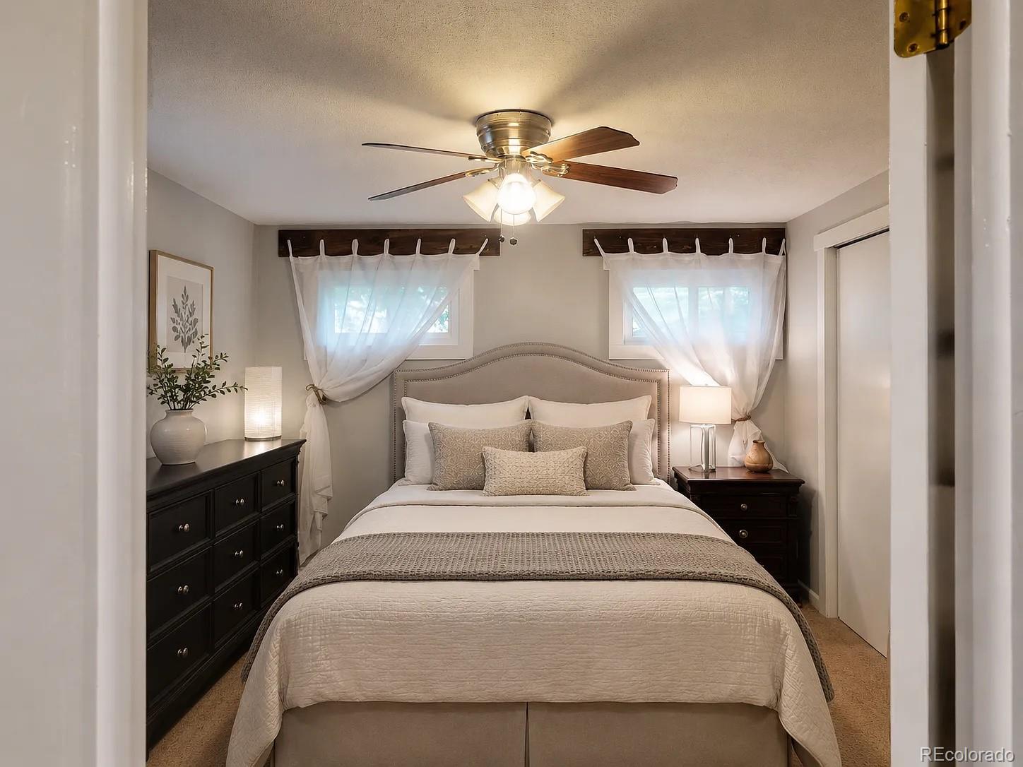 MLS Image #4 for 1217 s university boulevard,denver, Colorado