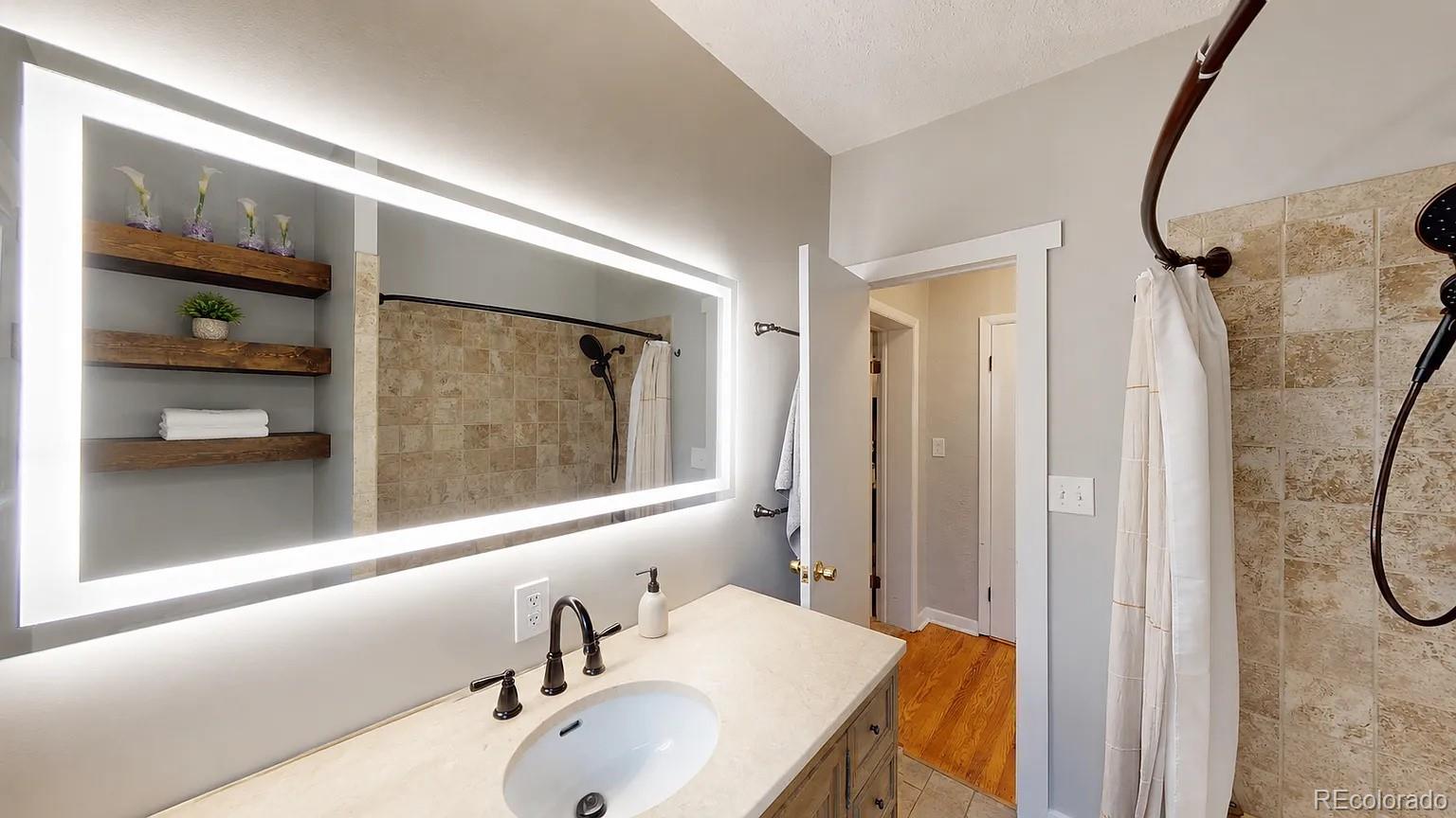 MLS Image #5 for 1217 s university boulevard,denver, Colorado