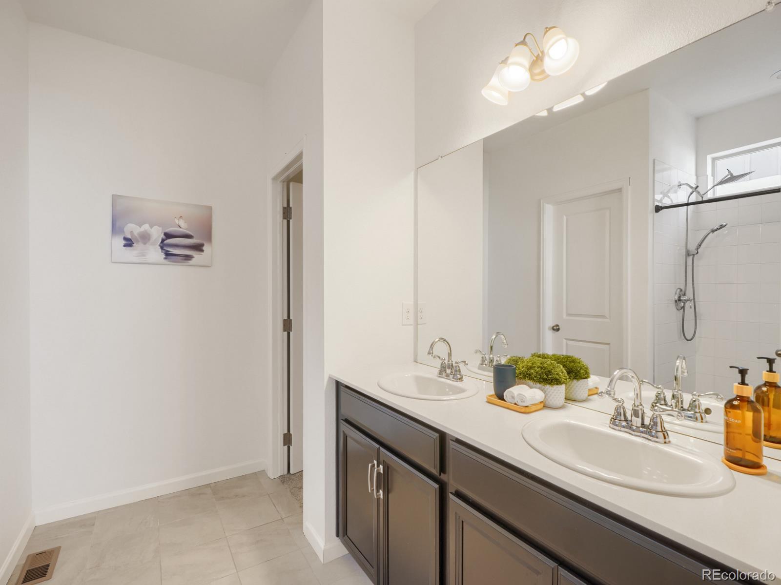 MLS Image #19 for 26717 e maple avenue,aurora, Colorado