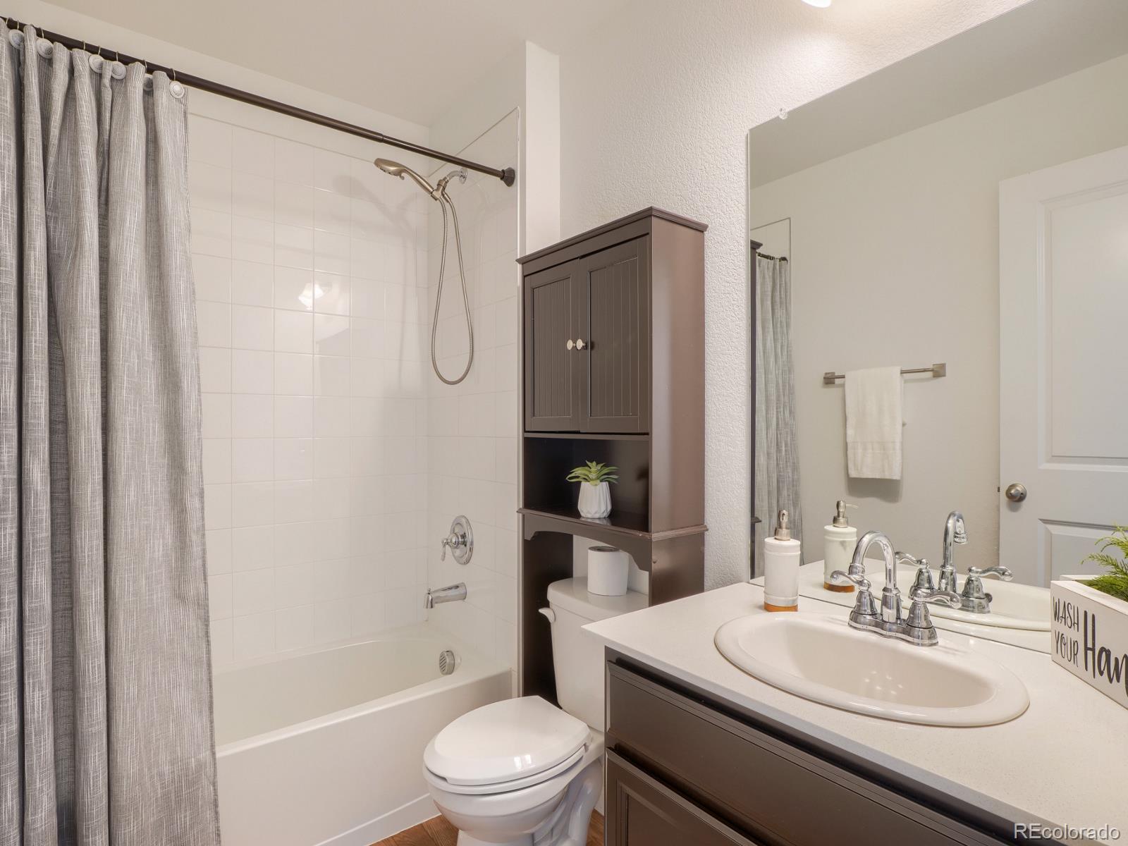MLS Image #6 for 26717 e maple avenue,aurora, Colorado