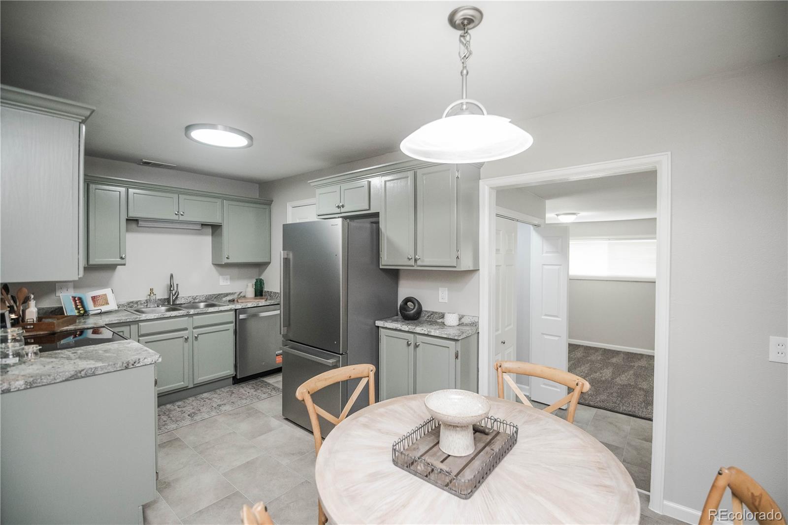 MLS Image #8 for 1210  hillside street,aurora, Colorado