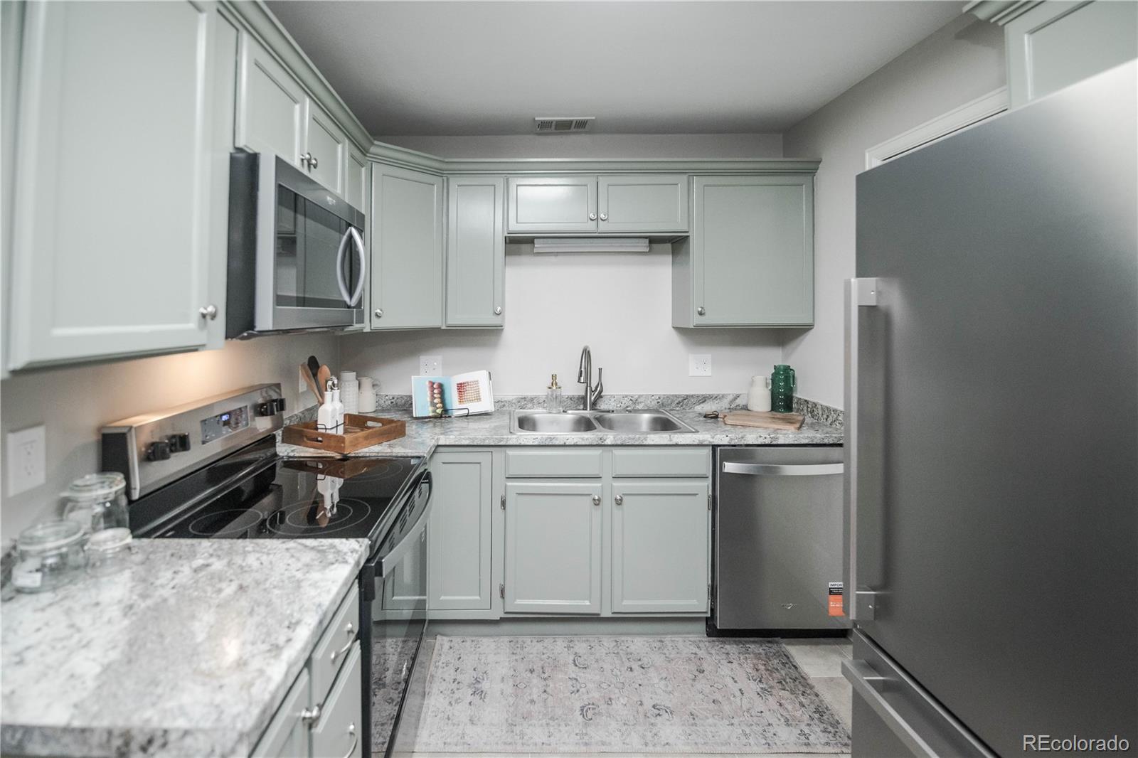 MLS Image #9 for 1210  hillside street,aurora, Colorado