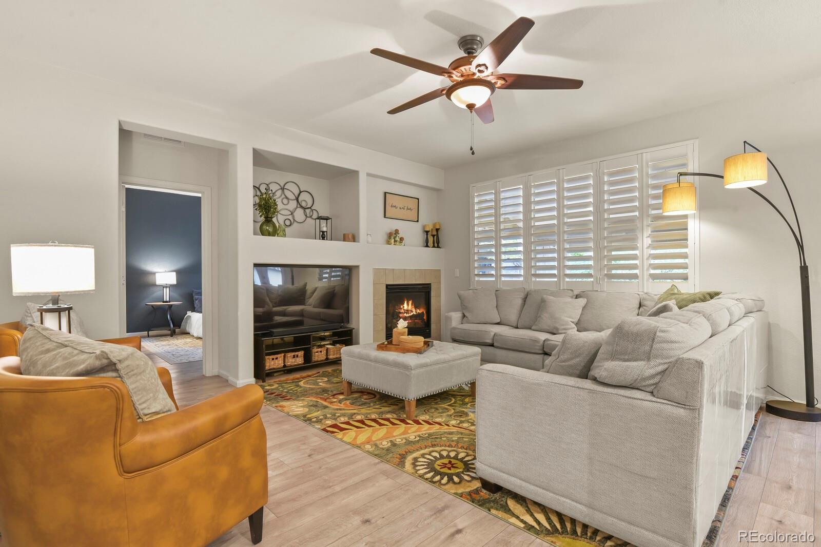 MLS Image #15 for 5565 s buchanan street,aurora, Colorado