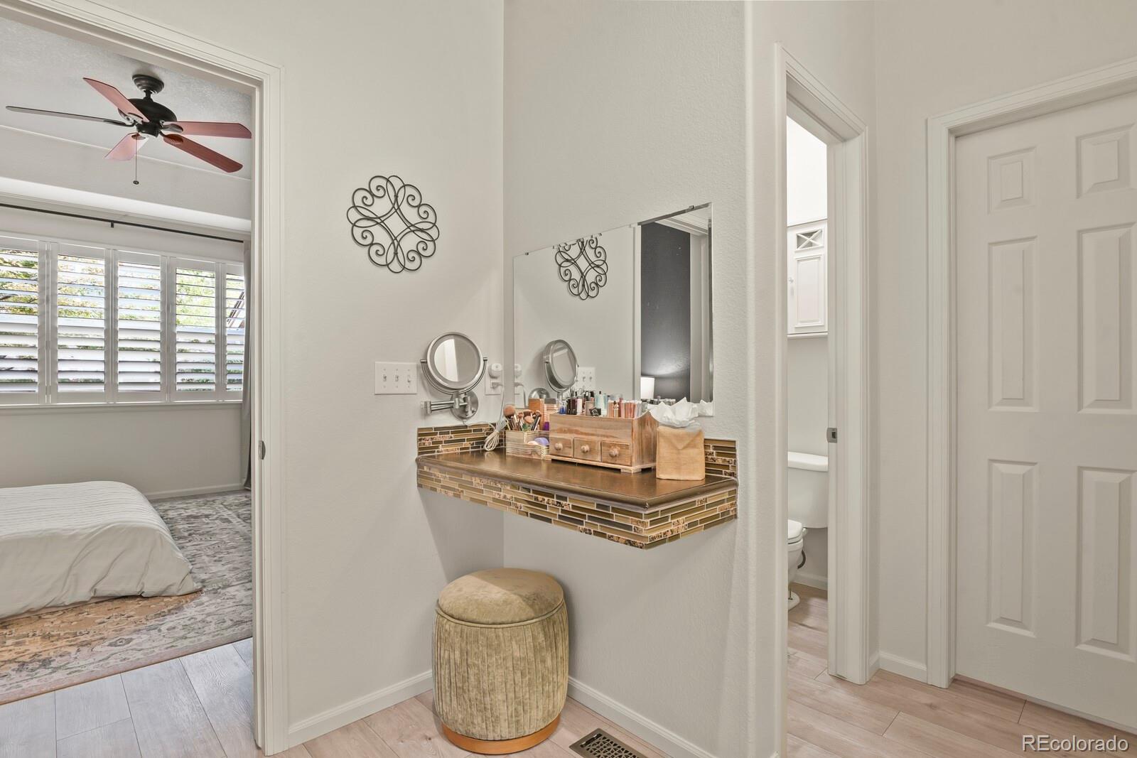 MLS Image #22 for 5565 s buchanan street,aurora, Colorado