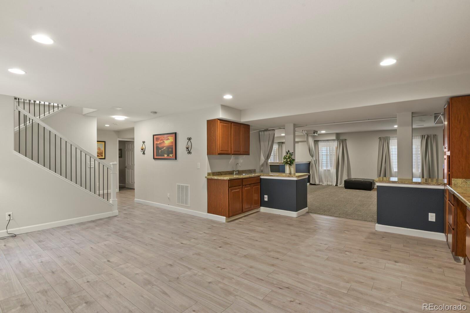 MLS Image #27 for 5565 s buchanan street,aurora, Colorado