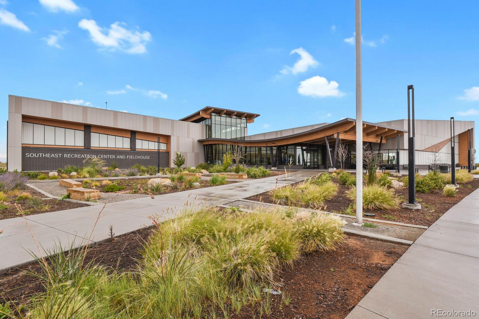 MLS Image #38 for 5565 s buchanan street,aurora, Colorado