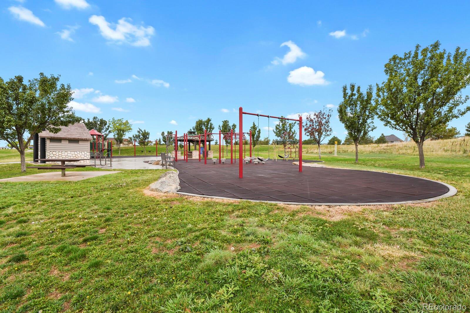 MLS Image #39 for 5565 s buchanan street,aurora, Colorado
