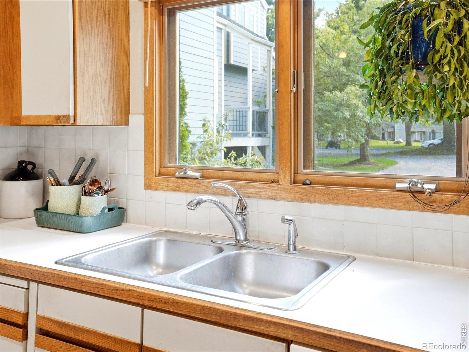 MLS Image #13 for 5527  stonewall place,boulder, Colorado
