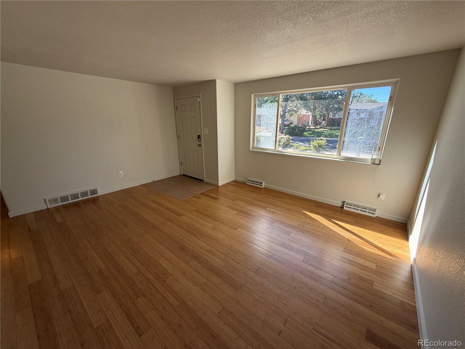 MLS Image #2 for 12129 e exposition drive,aurora, Colorado