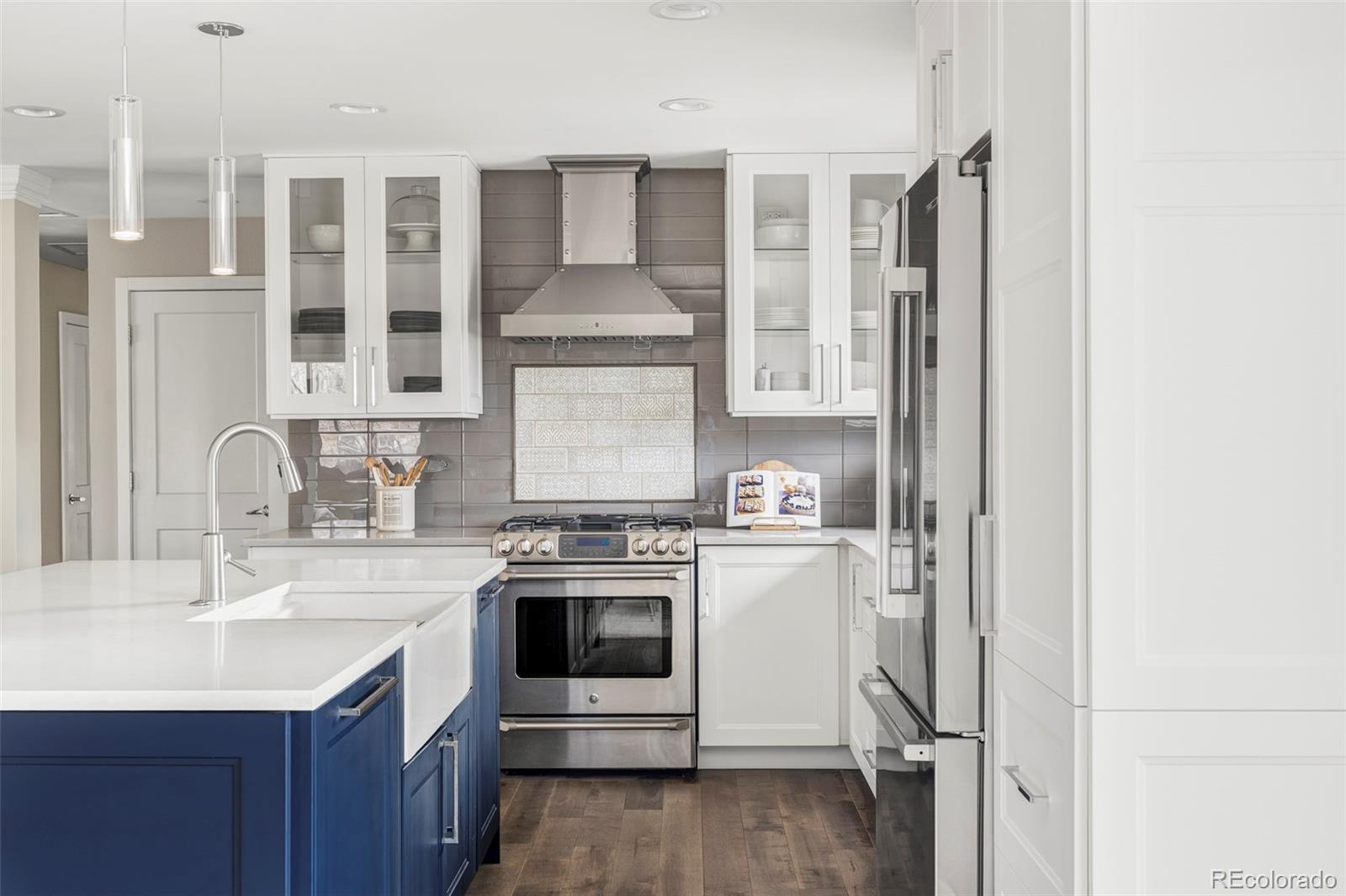 MLS Image #5 for 6943 e villanova place,denver, Colorado