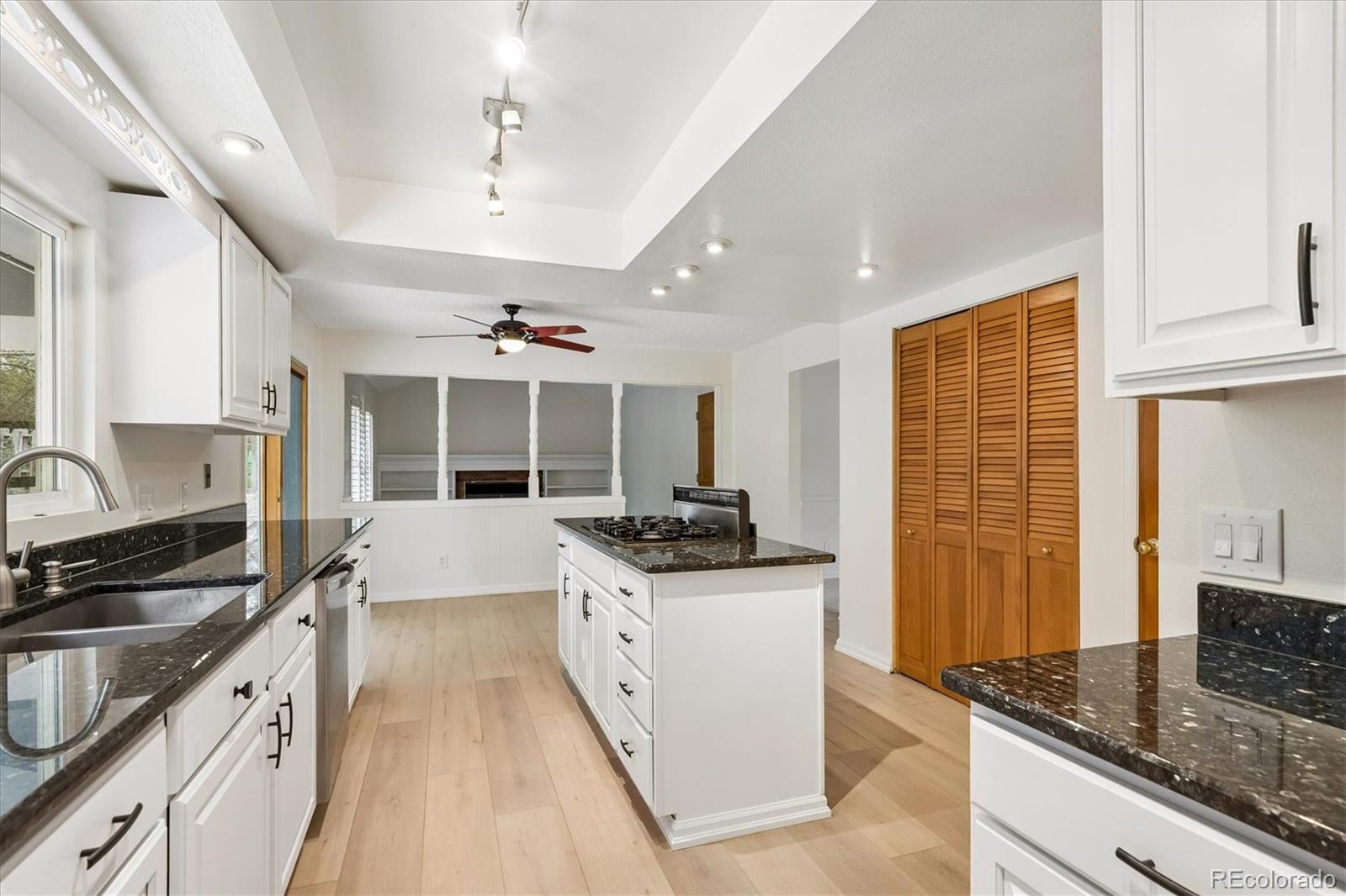 MLS Image #11 for 9722 w 87th avenue,arvada, Colorado