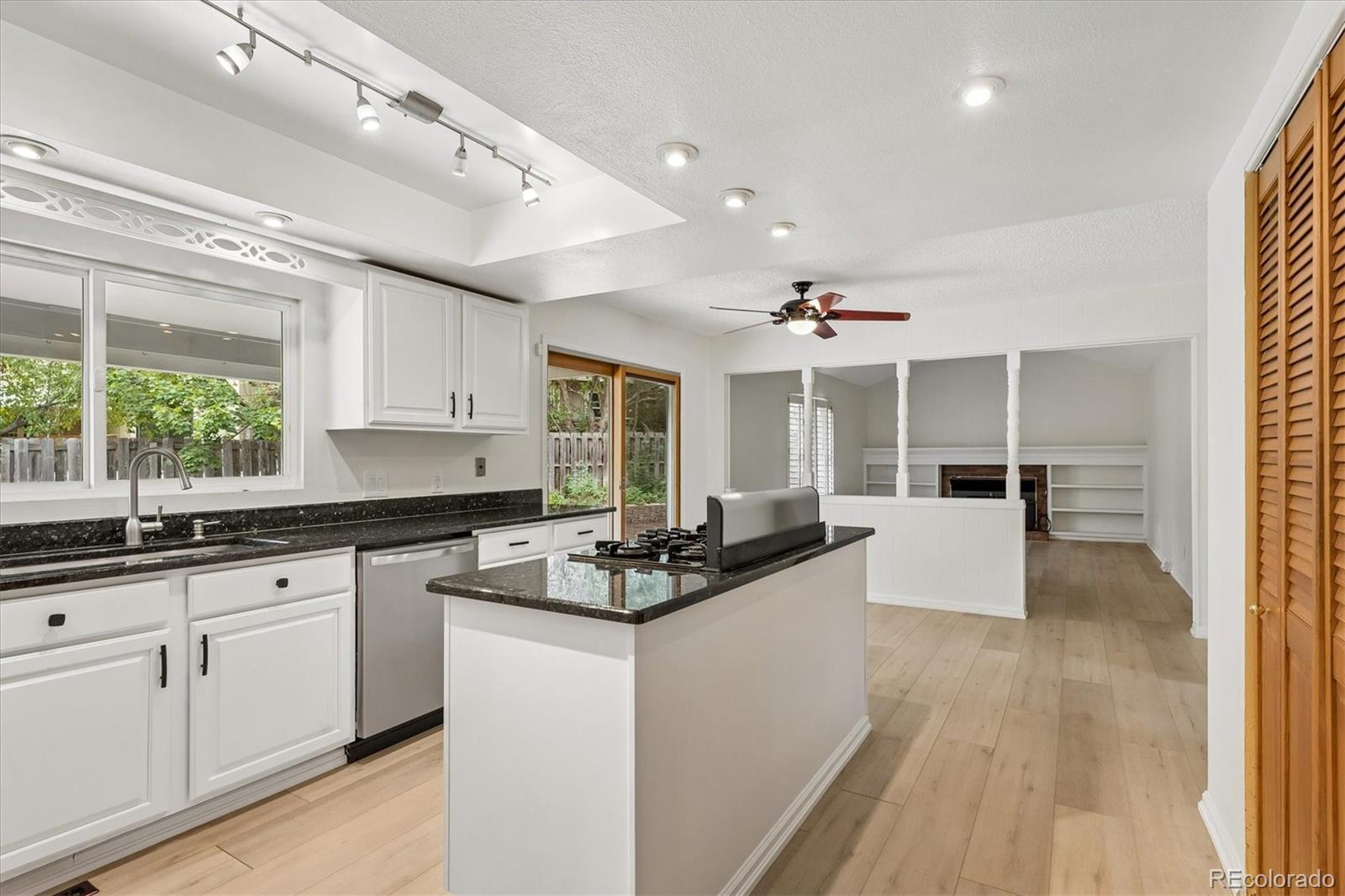 MLS Image #3 for 9722 w 87th avenue,arvada, Colorado