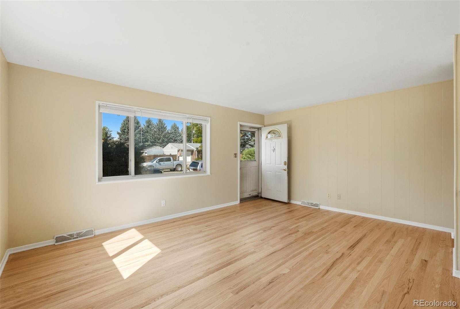 MLS Image #3 for 194 s reed street,lakewood, Colorado