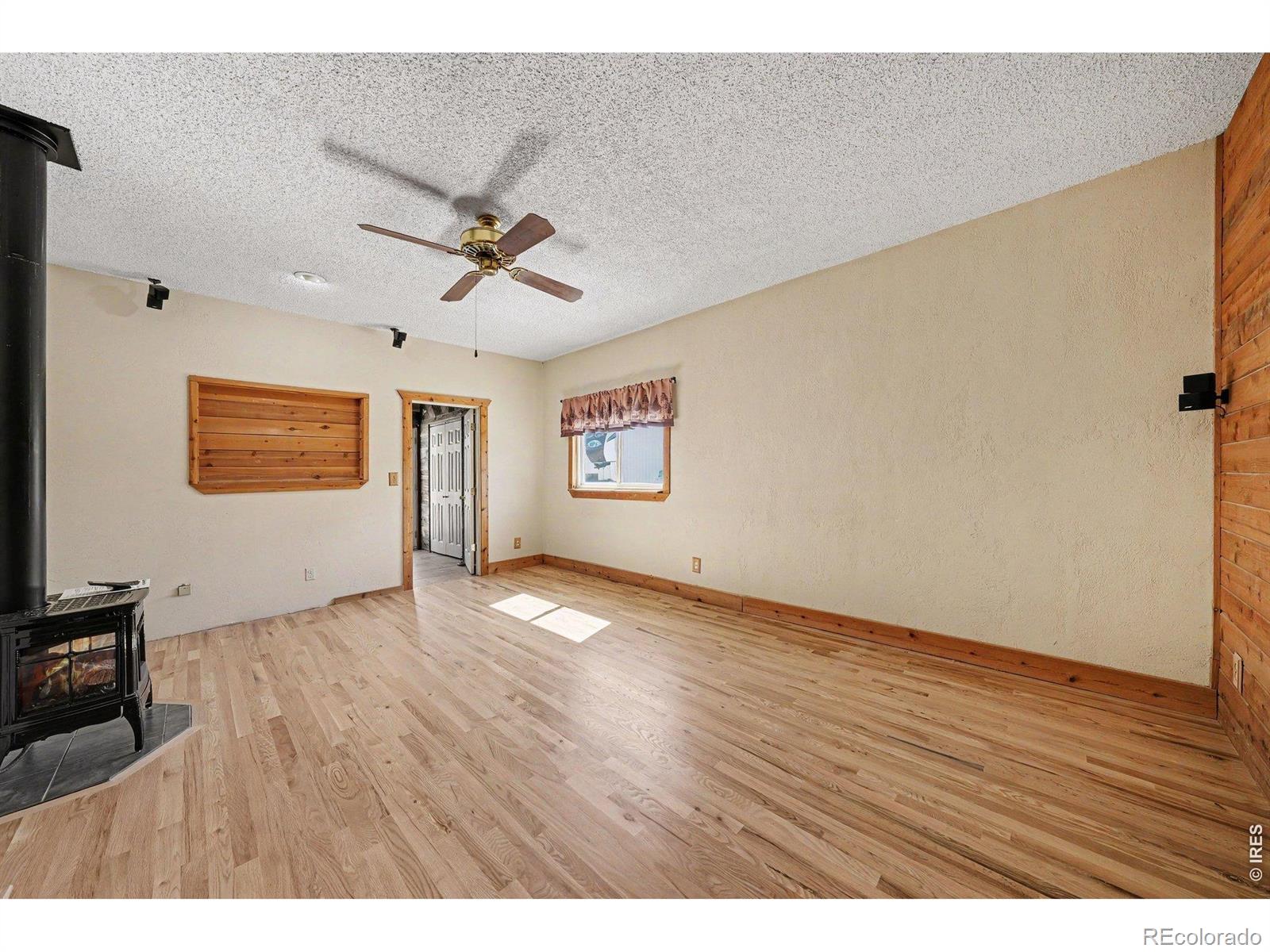 MLS Image #18 for 19290  county road 37 ,la salle, Colorado