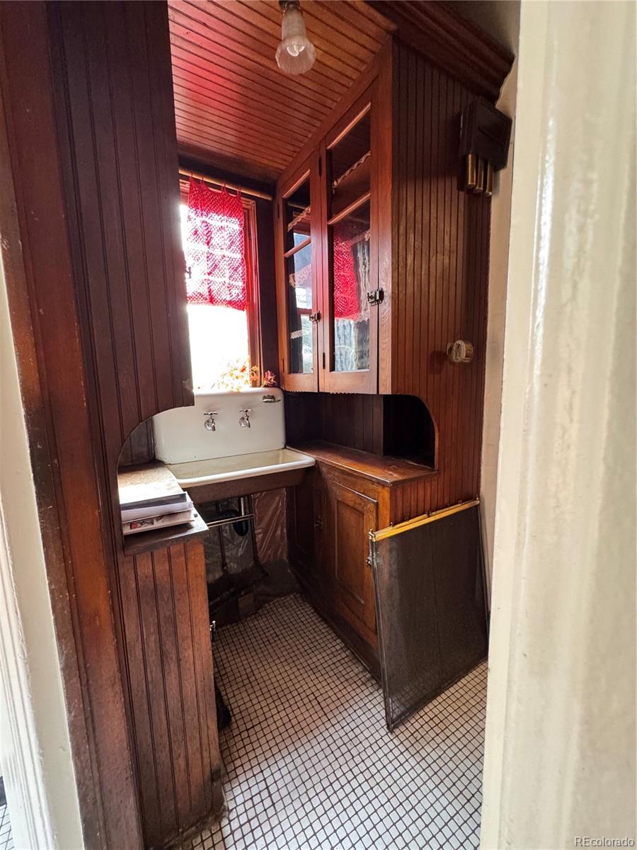 MLS Image #13 for 1516  vine street,denver, Colorado