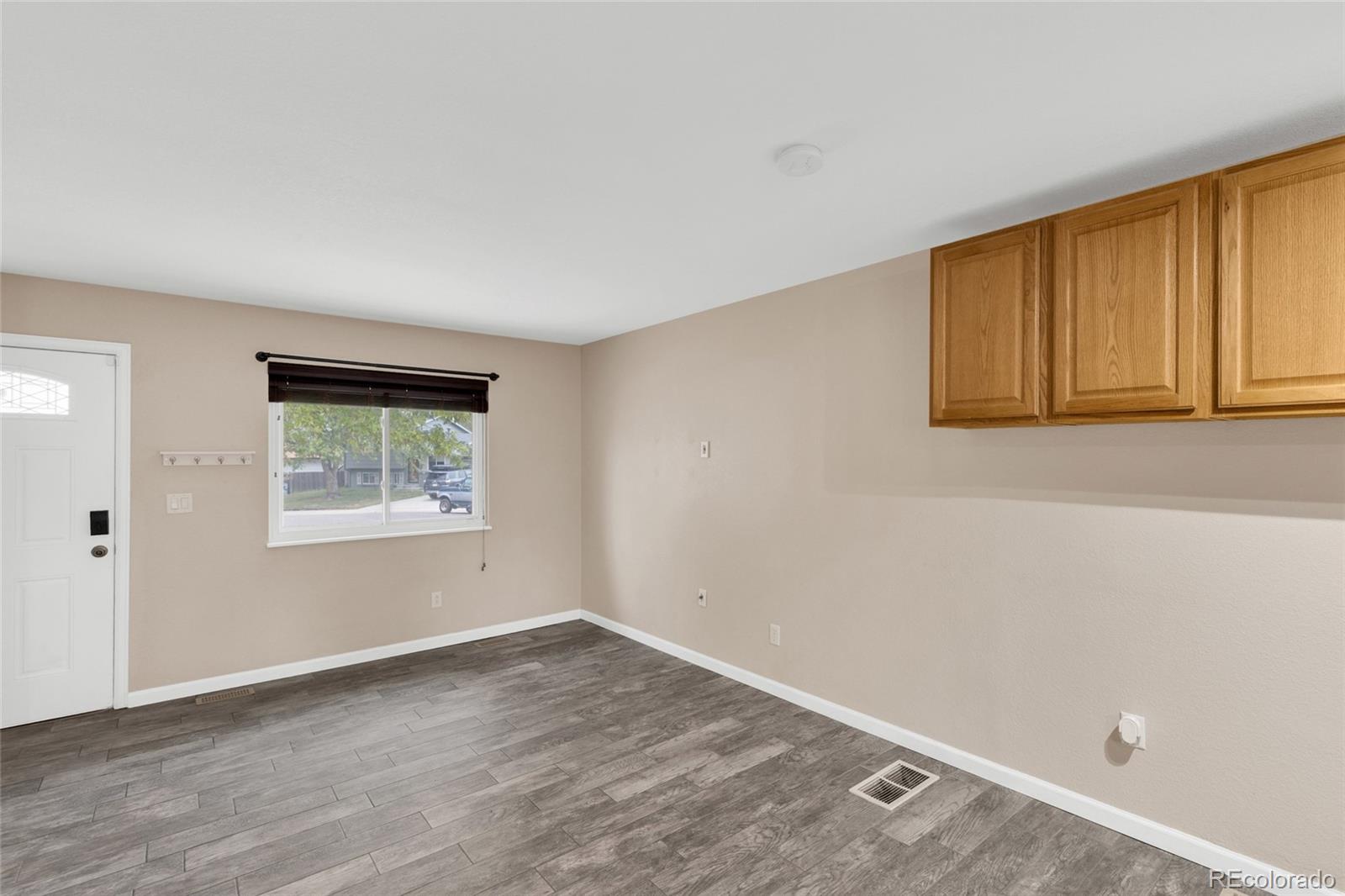 MLS Image #6 for 1706 s memphis street,aurora, Colorado