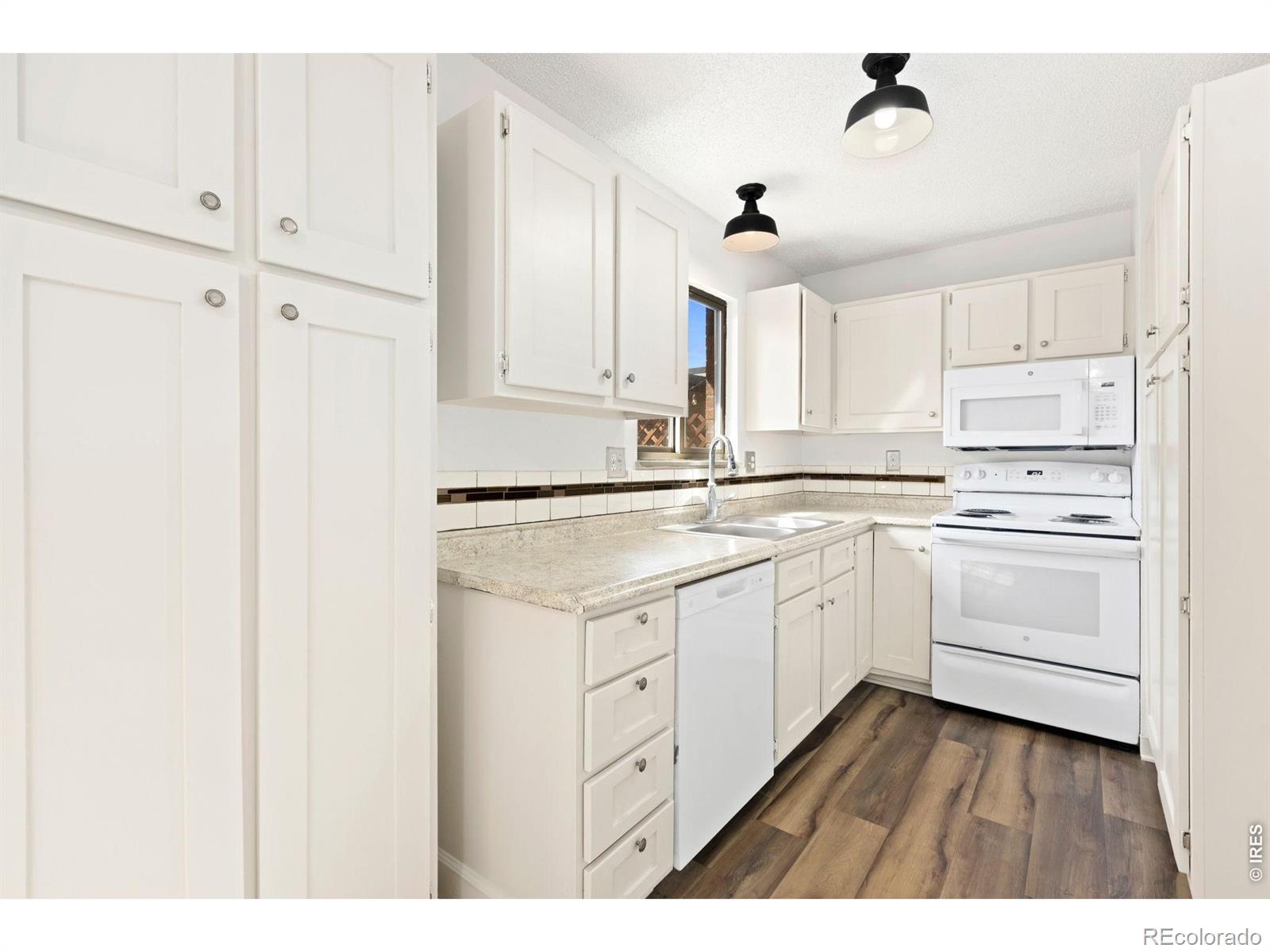 MLS Image #5 for 2701  19th st dr,greeley, Colorado