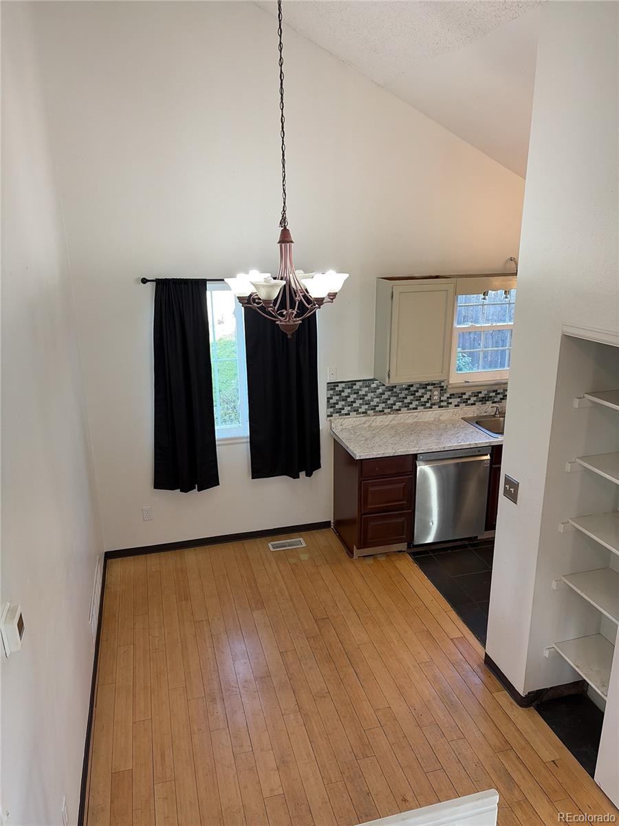 MLS Image #4 for 1020 s zeno way,aurora, Colorado
