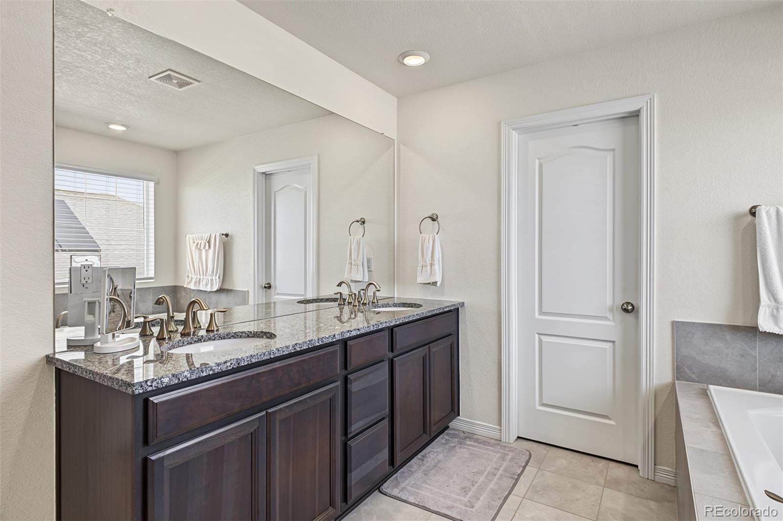 MLS Image #14 for 16325  milwaukee street,thornton, Colorado