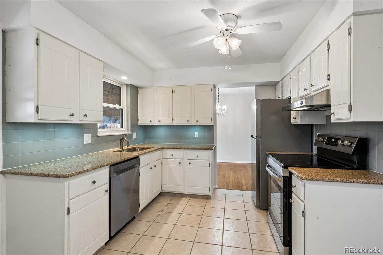 MLS Image #5 for 9984 w maryland drive,lakewood, Colorado