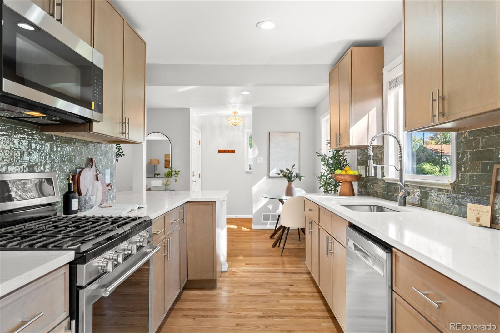 MLS Image #10 for 3321 s eudora street,denver, Colorado