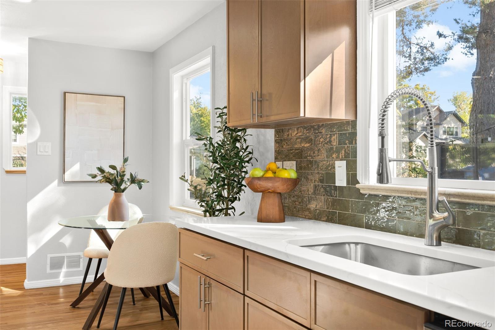 MLS Image #11 for 3321 s eudora street,denver, Colorado