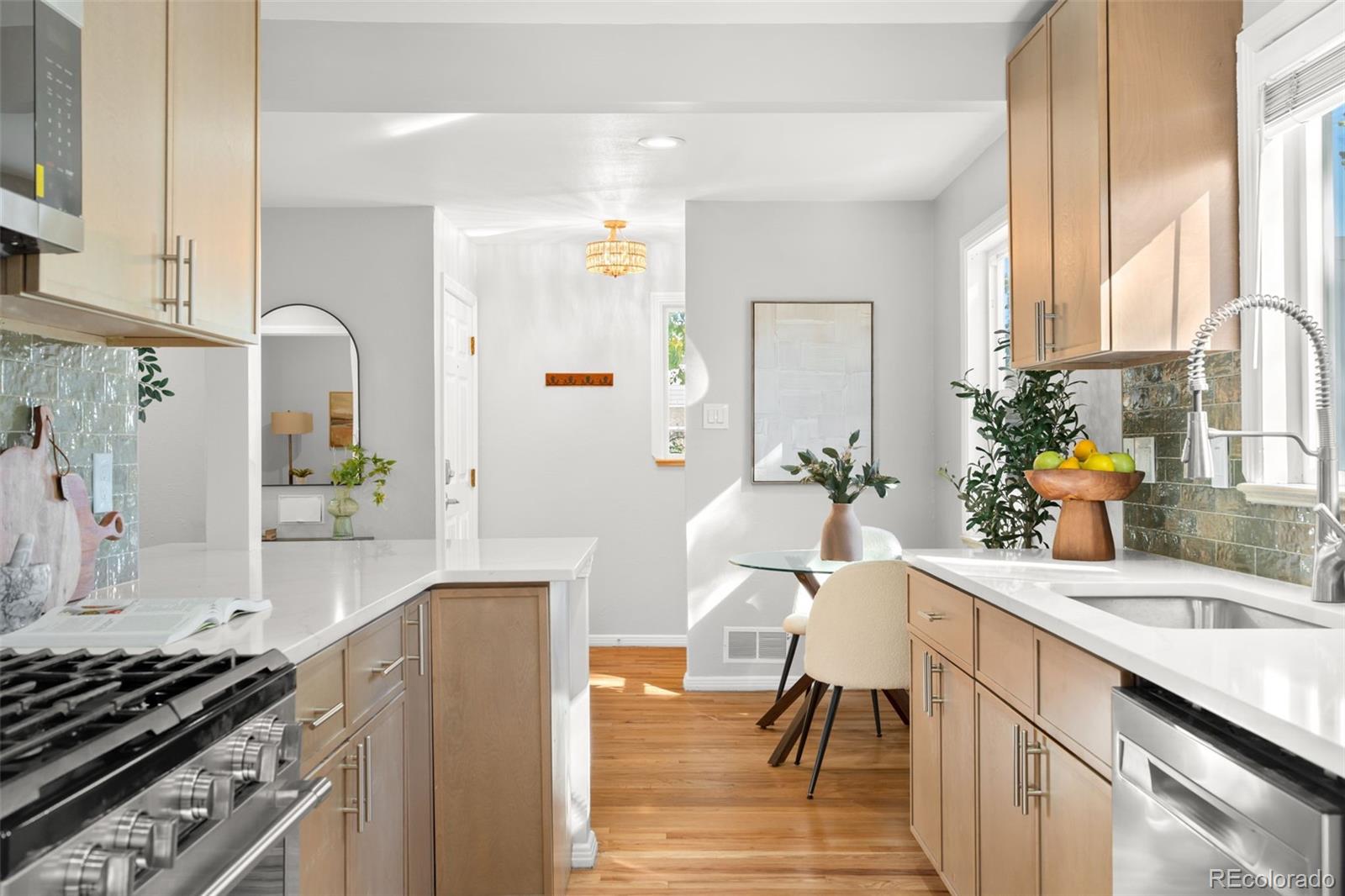 MLS Image #9 for 3321 s eudora street,denver, Colorado