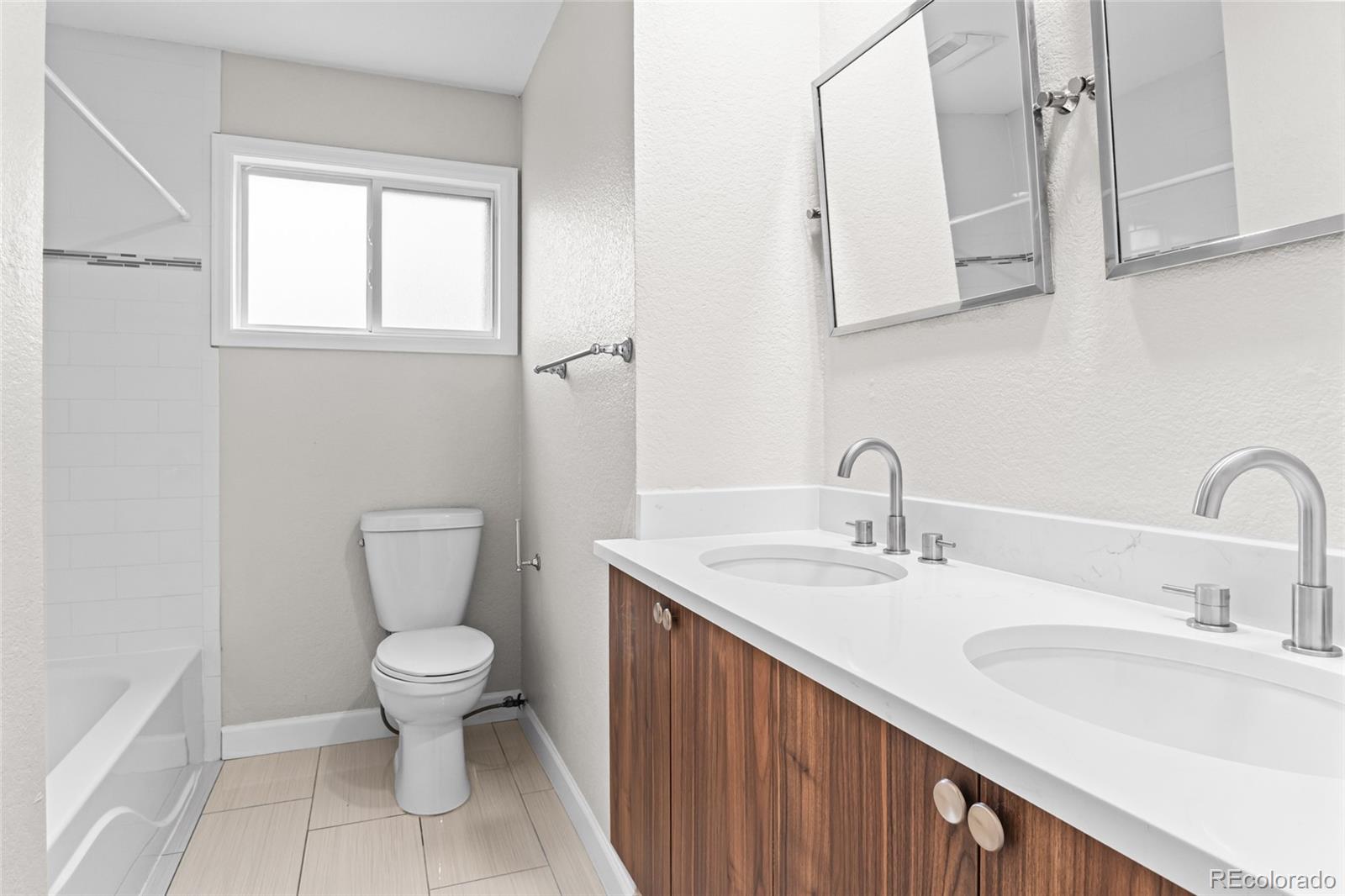 MLS Image #17 for 2845 s gilpin street,denver, Colorado