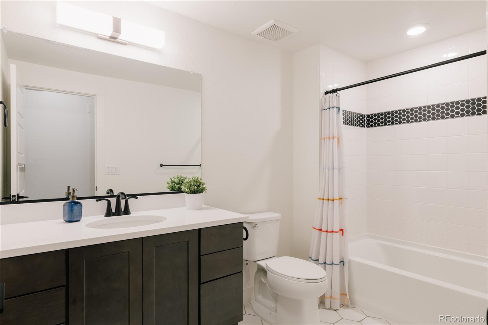 MLS Image #28 for 6327  fulton court,denver, Colorado