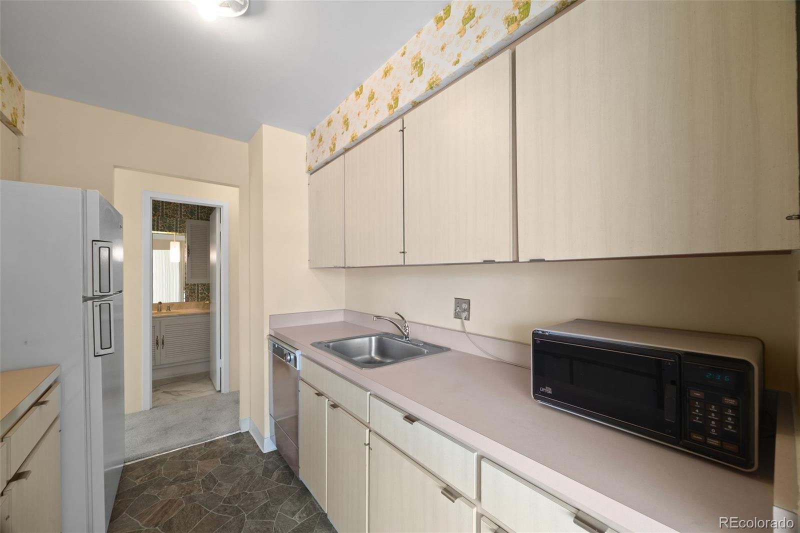 MLS Image #5 for 955  eudora street,denver, Colorado