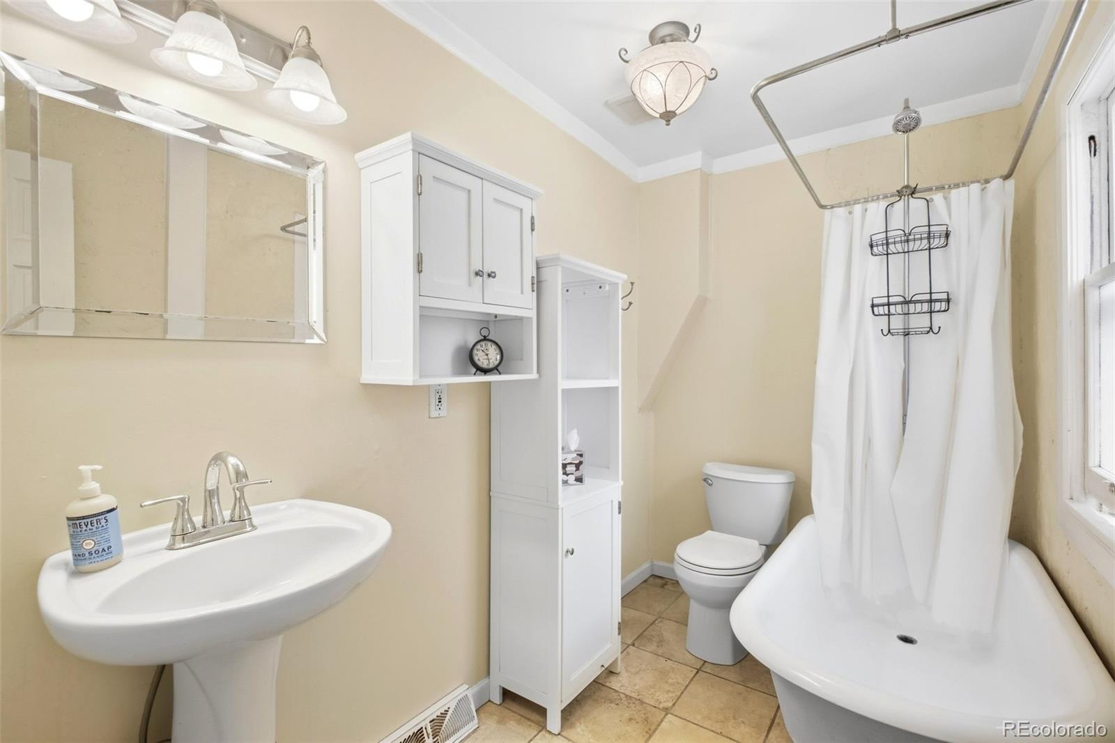MLS Image #14 for 7806  grandview avenue,arvada, Colorado