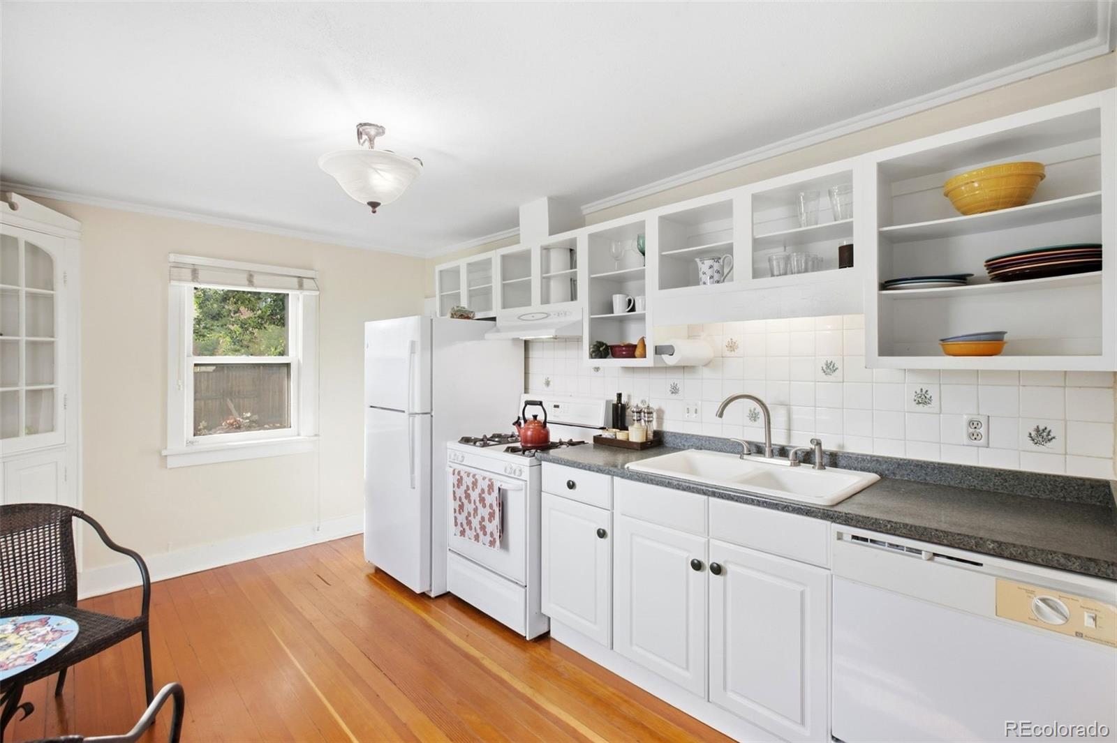 MLS Image #7 for 7806  grandview avenue,arvada, Colorado