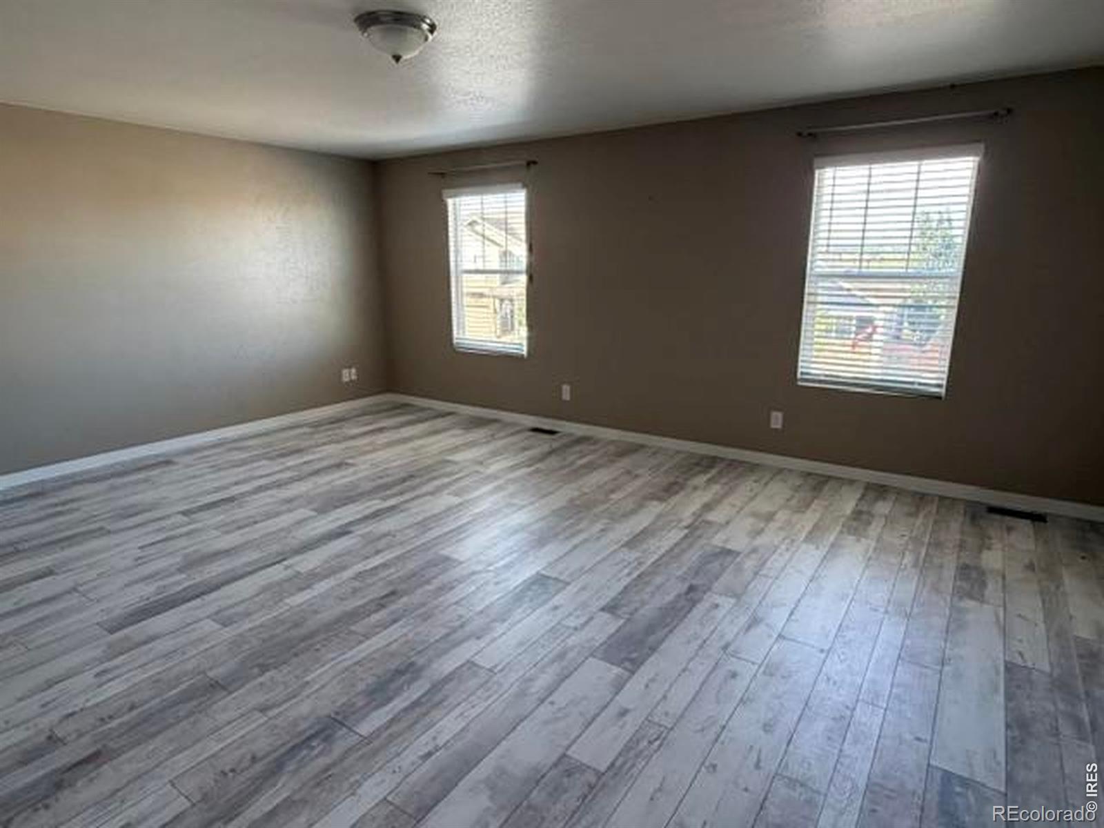 MLS Image #10 for 1675  highfield drive,windsor, Colorado