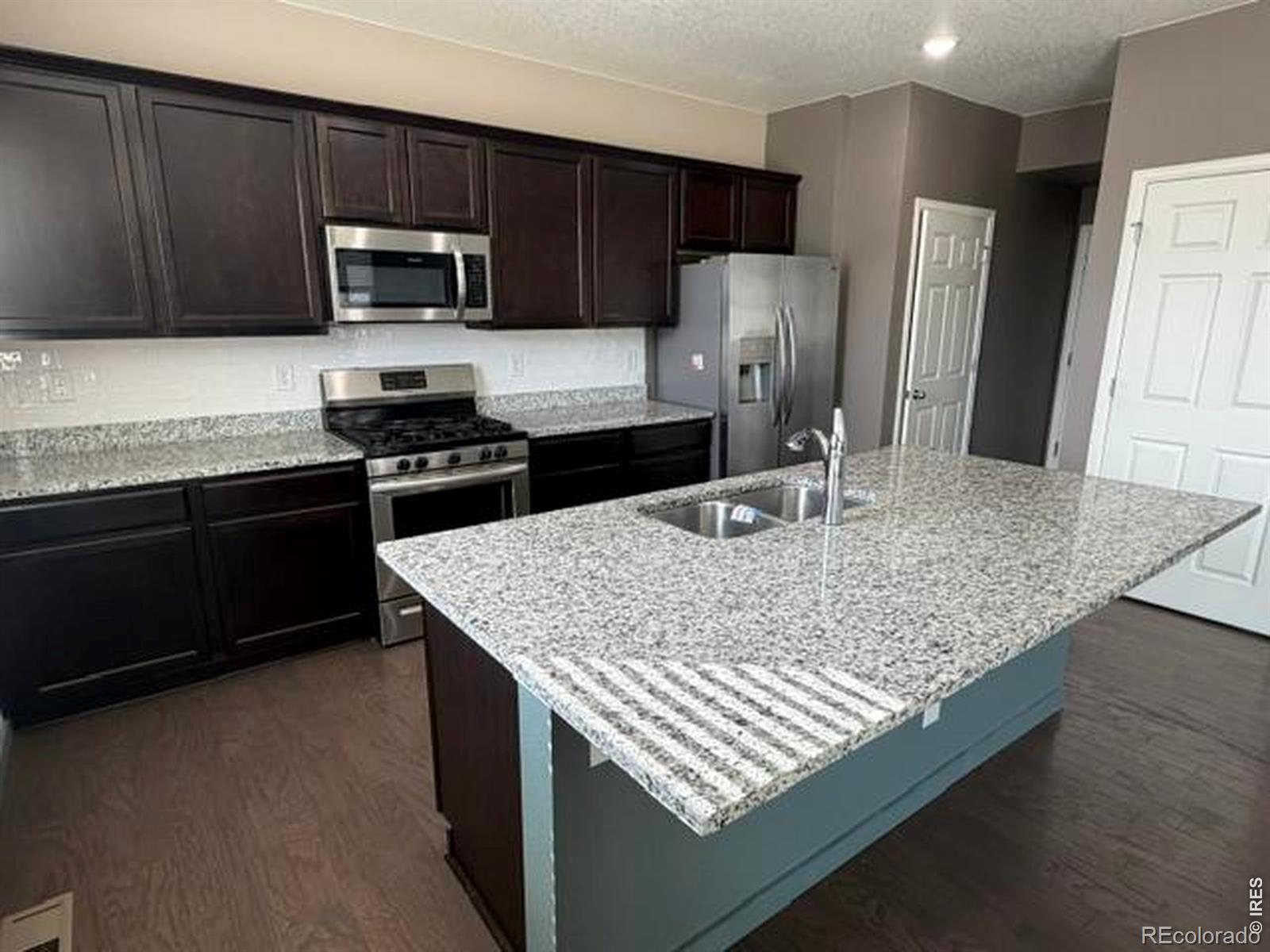 MLS Image #5 for 1675  highfield drive,windsor, Colorado