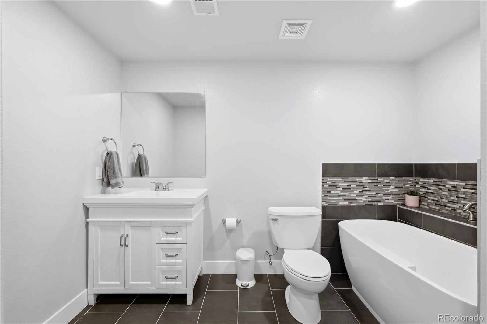 MLS Image #40 for 8762  dunraven street,arvada, Colorado