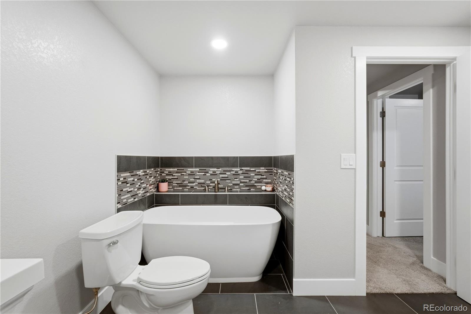 MLS Image #41 for 8762  dunraven street,arvada, Colorado