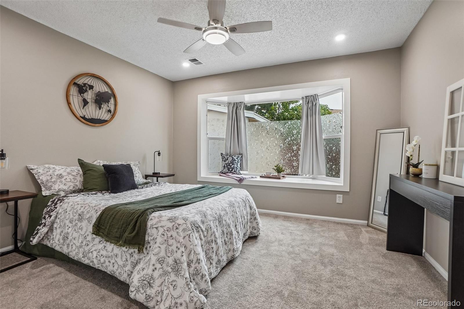 MLS Image #14 for 4974  jasper court,denver, Colorado