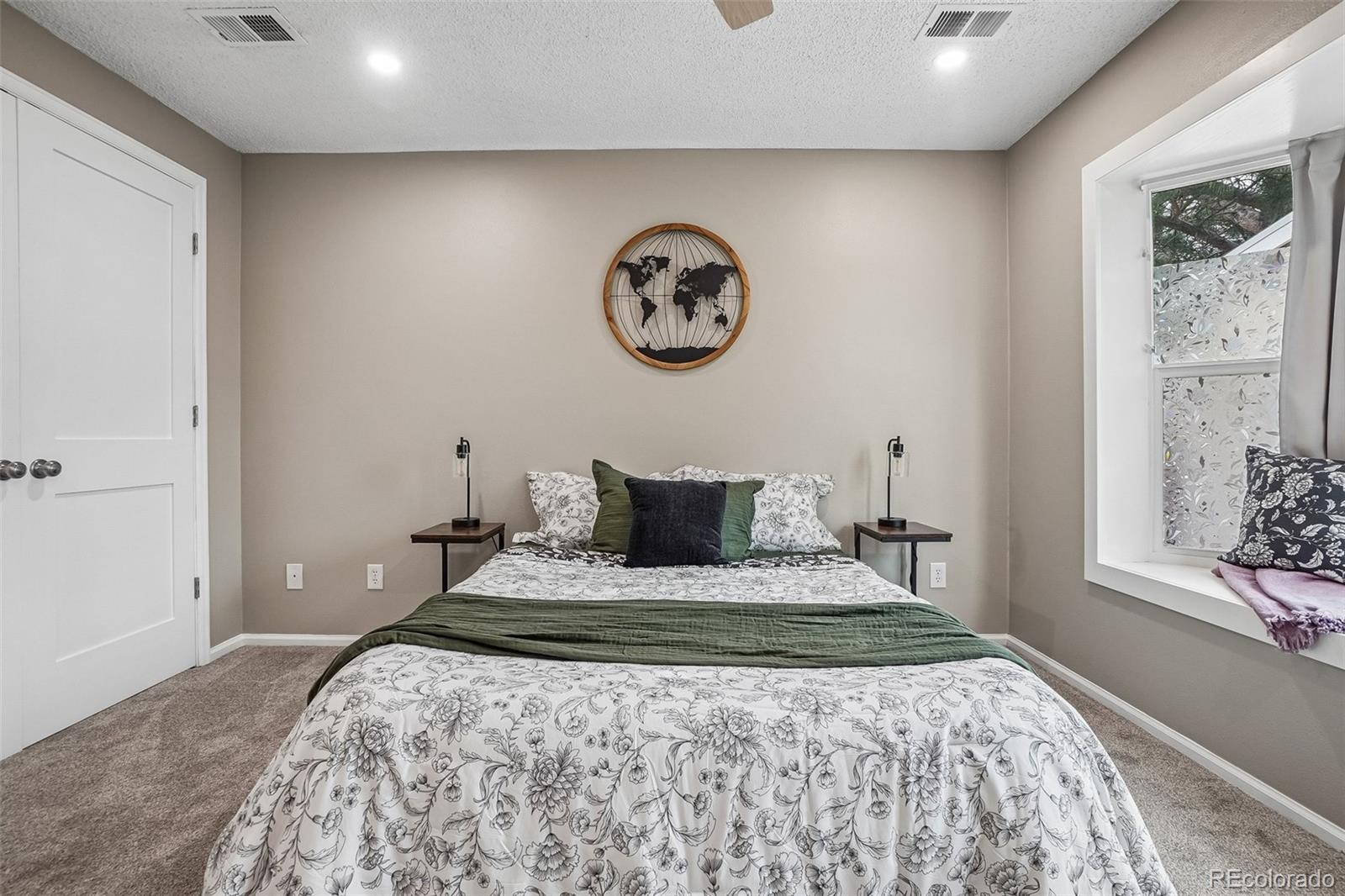 MLS Image #15 for 4974  jasper court,denver, Colorado